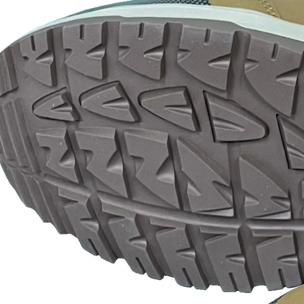 GIÀY BẢO HỘ COV 609 HÀN QUỐC MÀU NÂU CHO NAM CỔ LỬNG KIỂU DÁNG THỂ THAO TRẺ TRUNG NĂNG ĐỘNG