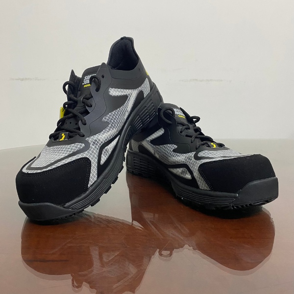 GIÀY BẢO HỘ LAO ĐỘNG SAFETY JOGGER AZUMA SR SIÊU NHẸ, CHỐNG TĨNH ĐIỆN